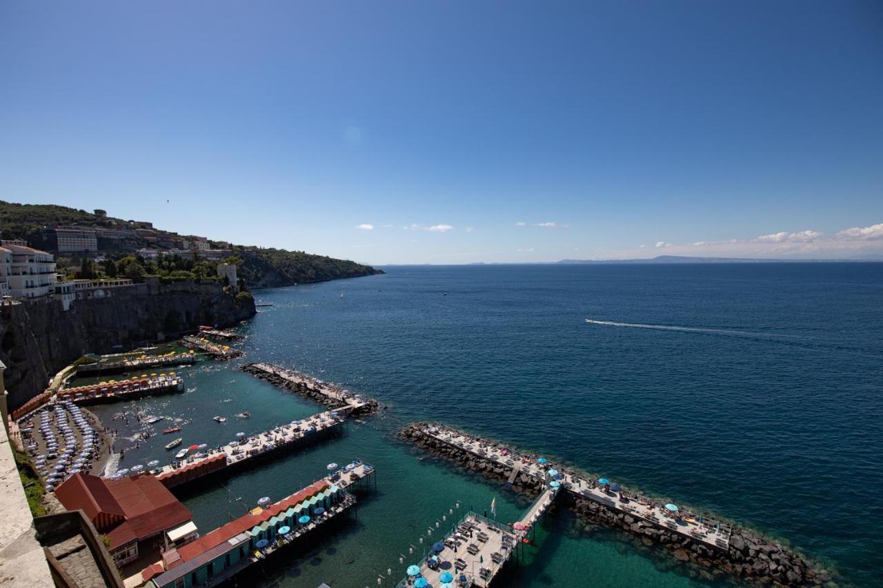 Appartement Casa La Perla à Sorrente Extérieur photo